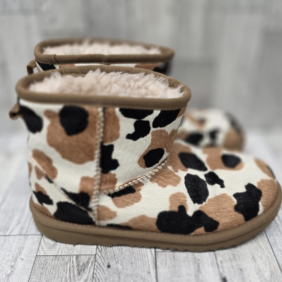 UGG Other - UGG Cream Faux Fur Boots